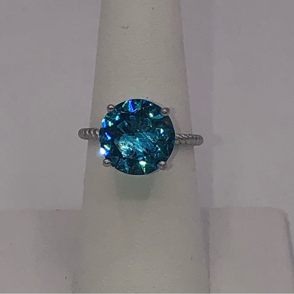 4ct Blue Apatite Ring - Picture 6 of 15